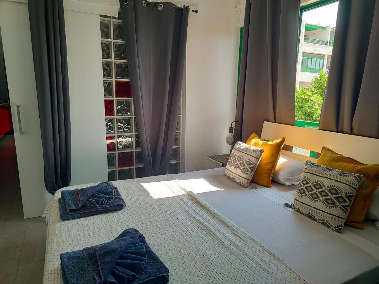 Ailana Suite frente al Mar y con piscina Costa Teguise Exterior foto